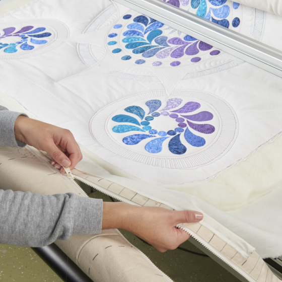 BERNINA Zippered Leaders Change quilt project any time BERNINA